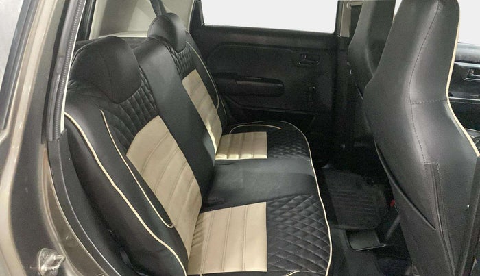 2021 Maruti New Wagon-R LXI CNG (O) 1.0, CNG, Manual, 44,166 km, Right Side Rear Door Cabin