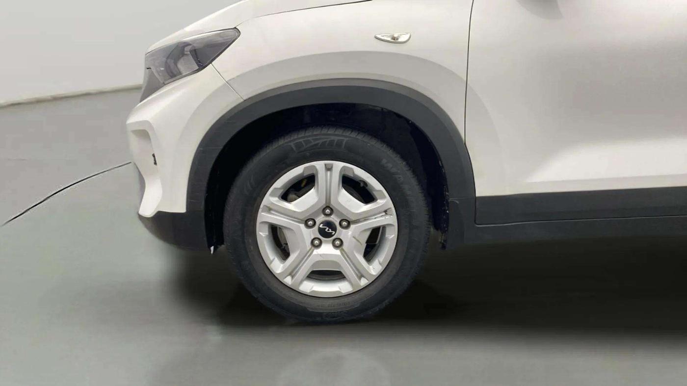2023 KIA SONET HTK 1.2 PETROL MT, Petrol, Manual, 39,299 km, Left Front Wheel