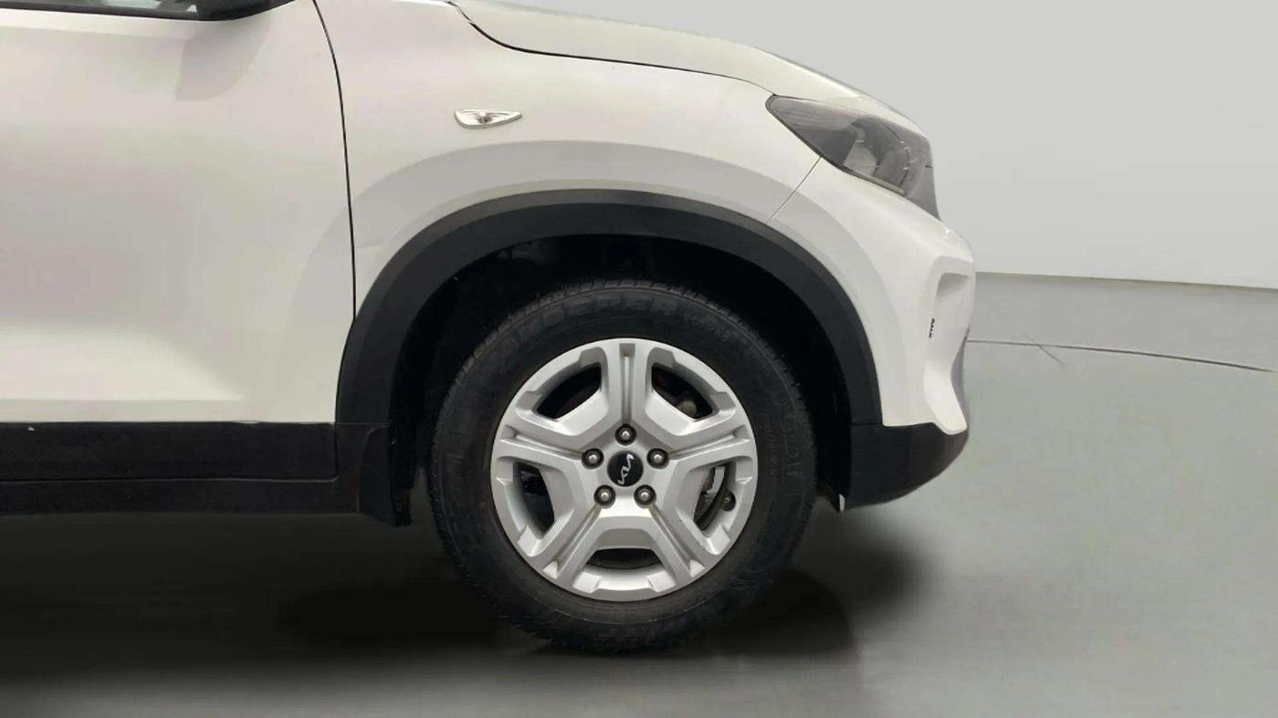 2023 KIA SONET HTK 1.2 PETROL MT, Petrol, Manual, 39,299 km, Right Front Wheel