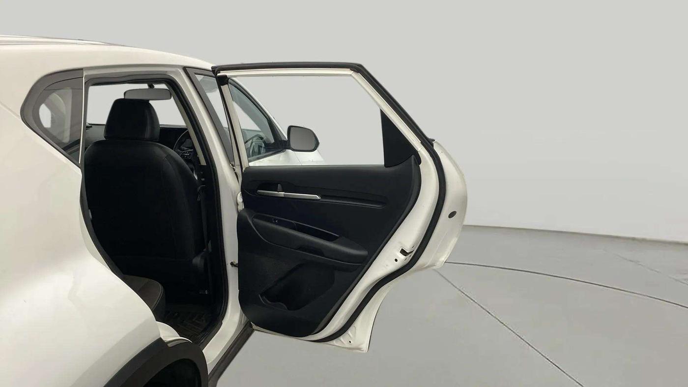 2023 KIA SONET HTK 1.2 PETROL MT, Petrol, Manual, 39,299 km, RHS Rear Door