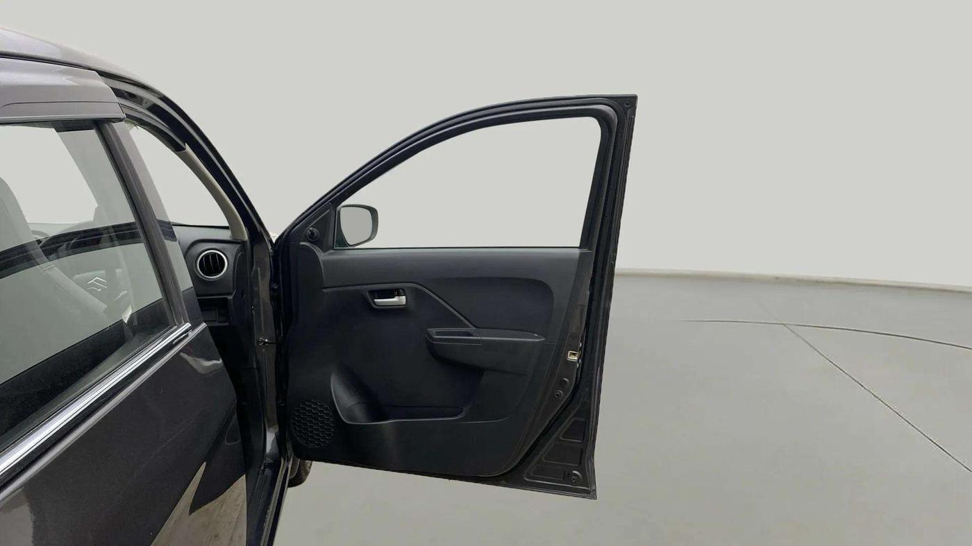 2022 Maruti Alto K10 VXI PLUS, Petrol, Manual, 45,708 km, RHS Front Door
