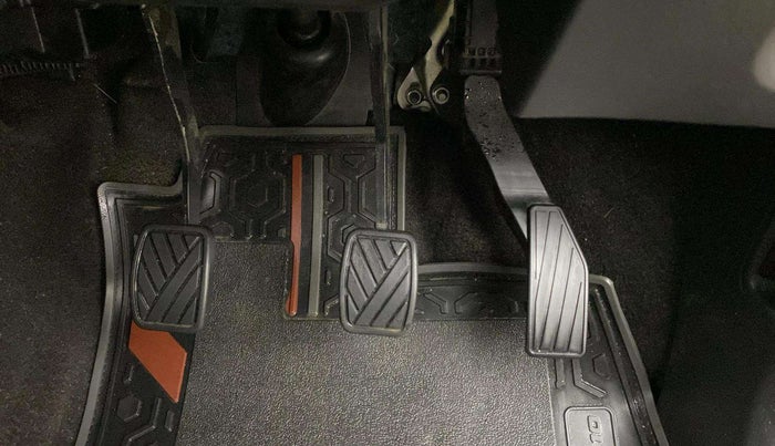 2022 Maruti Alto K10 VXI PLUS, Petrol, Manual, 45,644 km, Pedals