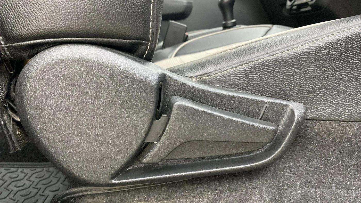 2022 Maruti Alto K10 VXI PLUS, Petrol, Manual, 45,708 km, Driver Side Adjustment Panel