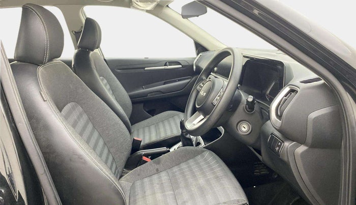 2022 KIA SONET HTK PLUS 1.2, Petrol, Manual, 18,084 km, Right Side Front Door Cabin