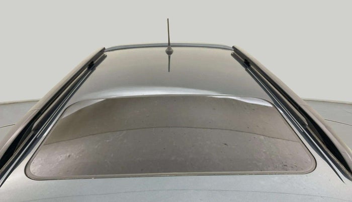 2022 Mahindra XUV300 W8 1.5 DIESEL, Diesel, Manual, 65,229 km, Moonroof/ Sunroof