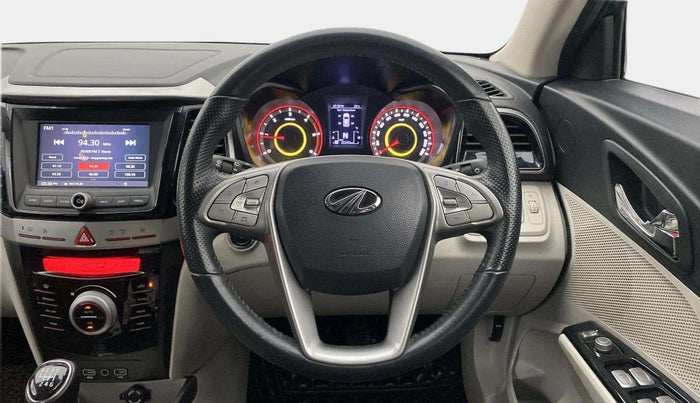 2022 Mahindra XUV300 W8 1.5 DIESEL, Diesel, Manual, 65,229 km, Steering Wheel Close Up