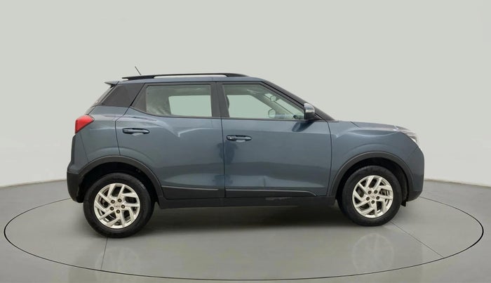 2022 Mahindra XUV300 W8 1.5 DIESEL, Diesel, Manual, 65,229 km, Right Side View