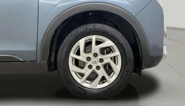 2022 Mahindra XUV300 W8 1.5 DIESEL, Diesel, Manual, 65,229 km, Right Front Wheel
