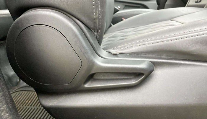 2021 Tata Tiago XT PETROL, Petrol, Manual, 59,287 km, Driver Side Adjustment Panel