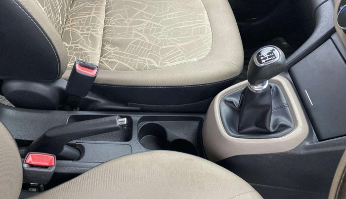 2014 Hyundai Xcent S (O) 1.2, Petrol, Manual, 20,522 km, Gear Lever