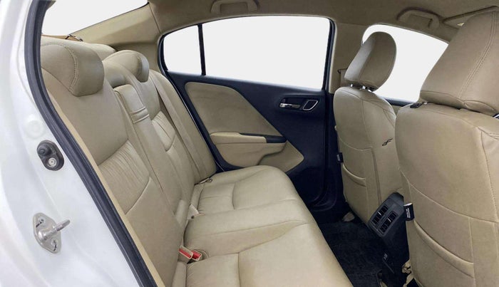 2018 Honda City 1.5L I-VTEC V MT, Petrol, Manual, 61,490 km, Right Side Rear Door Cabin