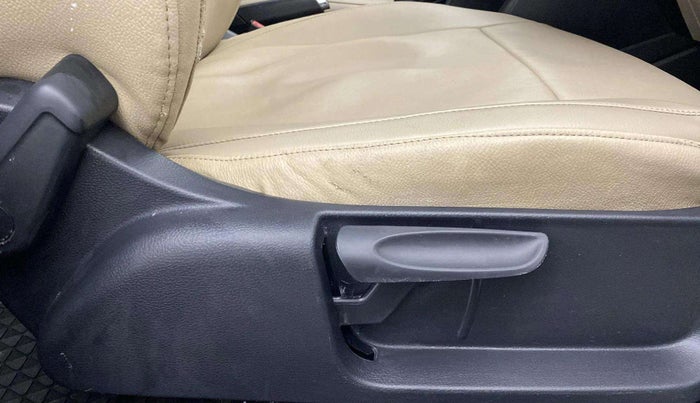 2021 Skoda Rapid 1.0 AMBITION TSI MT, Petrol, Manual, 63,159 km, Driver Side Adjustment Panel