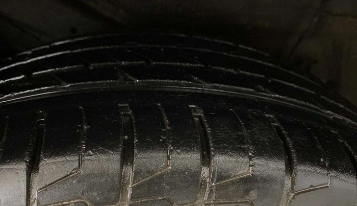 2019 Hyundai VENUE SX PLUS 1.0 TURBO DCT, Petrol, Automatic, 57,775 km, Right Rear Tyre Tread