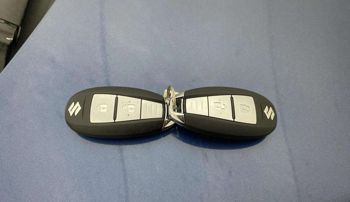 2018 Maruti Baleno ZETA PETROL 1.2, Petrol, Manual, 42,368 km, Key Close Up