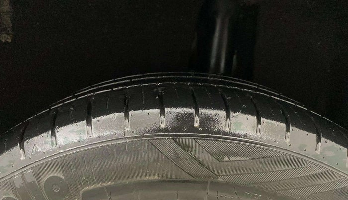 2018 Maruti Baleno ZETA PETROL 1.2, Petrol, Manual, 42,368 km, Left Rear Tyre Tread