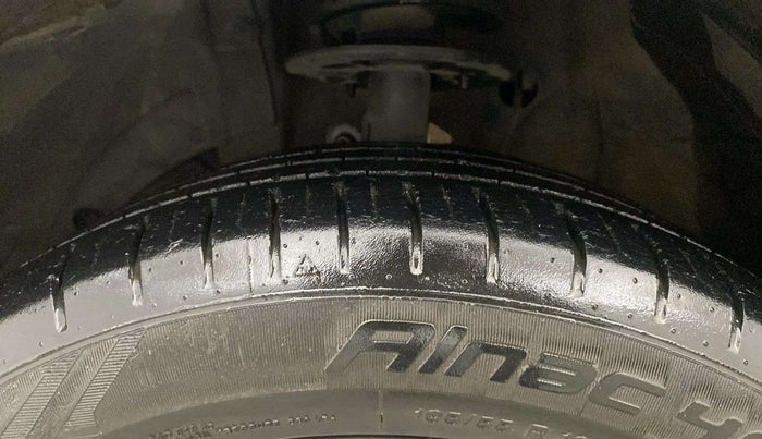 2018 Maruti Baleno ZETA PETROL 1.2, Petrol, Manual, 42,368 km, Left Front Tyre Tread