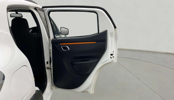 2019 Renault Kwid CLIMBER 1.0 AMT (O), Petrol, Automatic, 33,345 km, RHS Rear Door