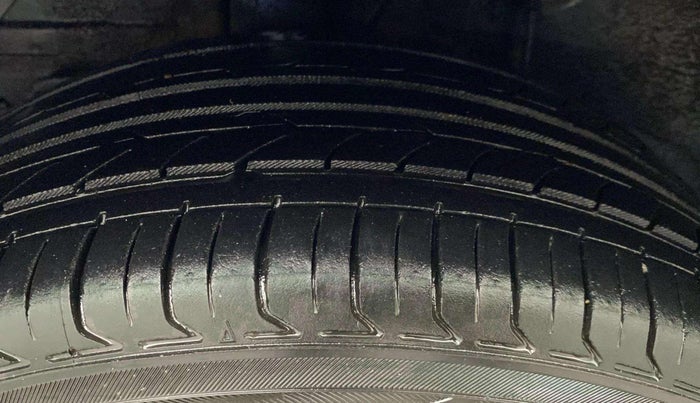 2017 Hyundai Elite i20 ASTA 1.2, Petrol, Manual, 59,515 km, Right Rear Tyre Tread