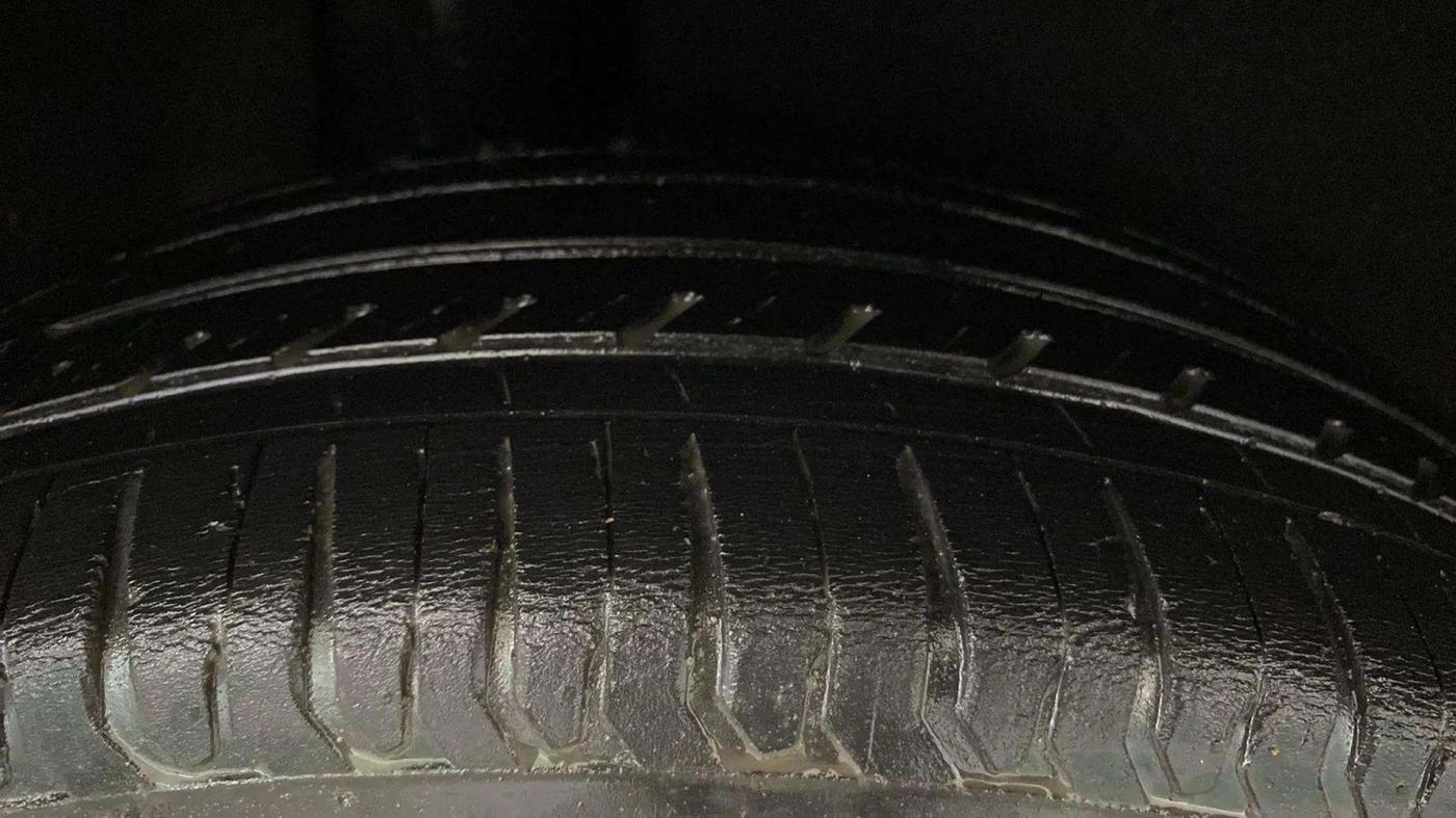 2016 Maruti Baleno DELTA PETROL 1.2, Petrol, Manual, 71,578 km, Right Rear Tyre Tread