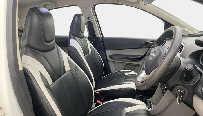2016 Tata Tiago XM PETROL, Petrol, Manual, 66,520 km, Right Side Front Door Cabin