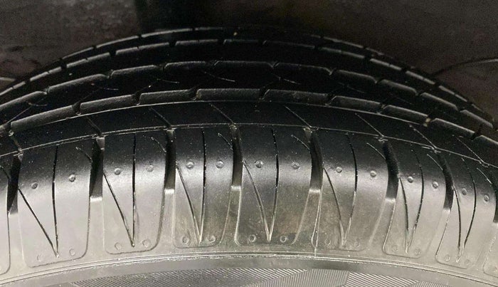 2022 KIA SONET HTX 1.0 DCT, Petrol, Automatic, 9,092 km, Right Rear Tyre Tread