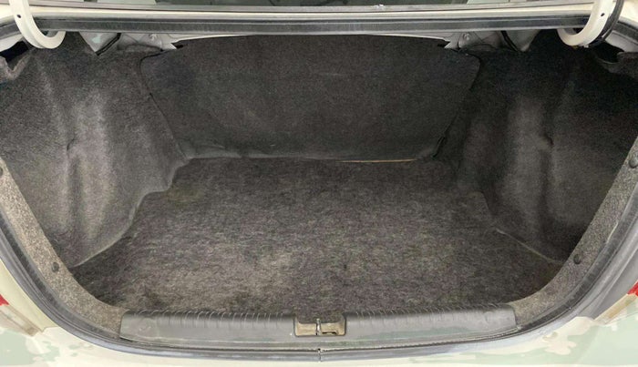 2015 Honda Amaze 1.2L I-VTEC S, Petrol, Manual, 94,347 km, Boot Inside