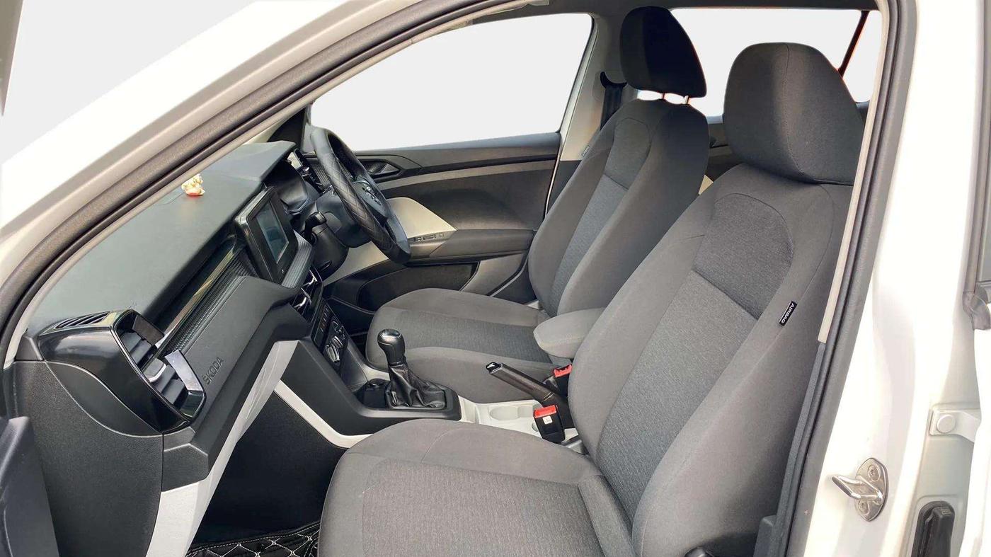 2024 Skoda KUSHAQ ACTIVE 1.0L TSI MT, Petrol, Manual, 8,532 km, Right Side Front Door Cabin
