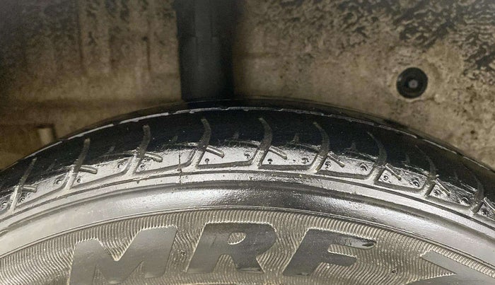 2017 Maruti Celerio VXI CNG, CNG, Manual, 71,537 km, Right Rear Tyre Tread