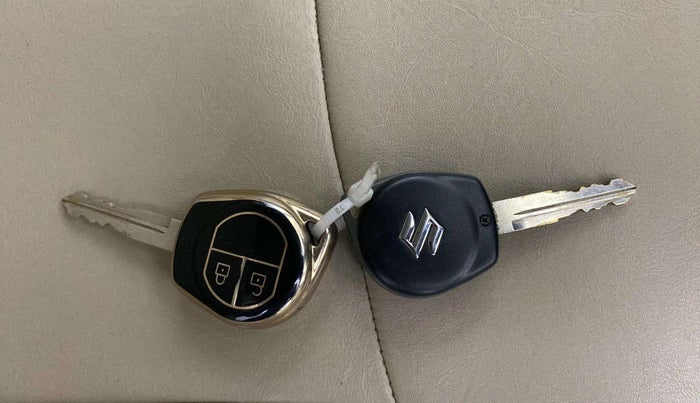 2018 Maruti Ciaz DELTA 1.5 SHVS MT PETROL, Petrol, Manual, 55,593 km, Key Close Up