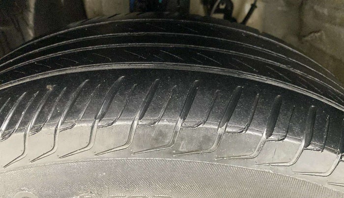 2021 Hyundai VENUE S 1.0 TURBO IMT, Petrol, Manual, 46,414 km, Left Front Tyre Tread