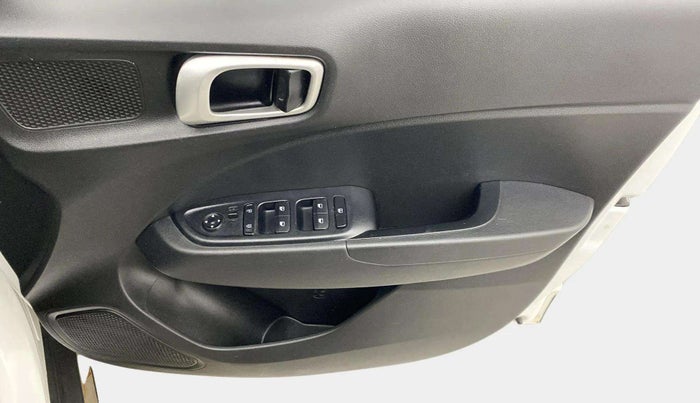 2021 Hyundai VENUE S 1.0 TURBO IMT, Petrol, Manual, 46,414 km, Driver Side Door Panels Control