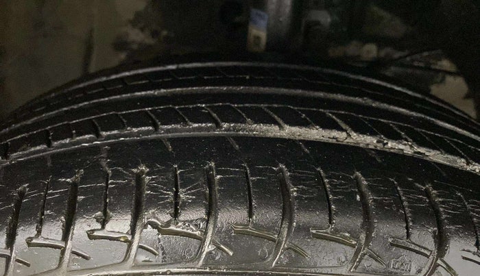 2017 Maruti Baleno SIGMA PETROL 1.2, Petrol, Manual, 31,917 km, Right Front Tyre Tread