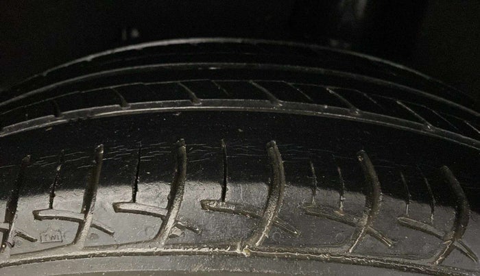 2017 Maruti Baleno SIGMA PETROL 1.2, Petrol, Manual, 31,917 km, Left Rear Tyre Tread
