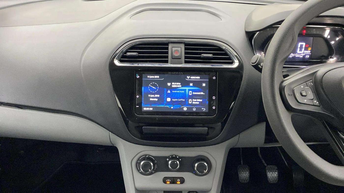 2024 Tata Tiago XT RHYTHM PETROL, Petrol, Manual, 2,071 km, Air Conditioner