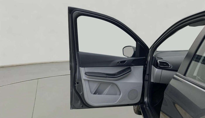 2024 Tata Tiago XT RHYTHM PETROL, Petrol, Manual, 1,901 km, LHS Front Door