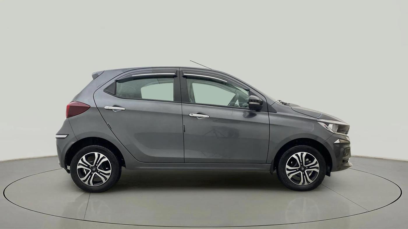 2024 Tata Tiago XT RHYTHM PETROL, Petrol, Manual, 2,071 km, Right Side View