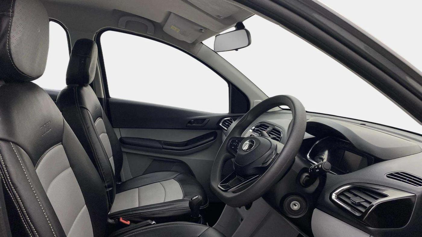 2024 Tata Tiago XT RHYTHM PETROL, Petrol, Manual, 2,071 km, Right Side Front Door Cabin