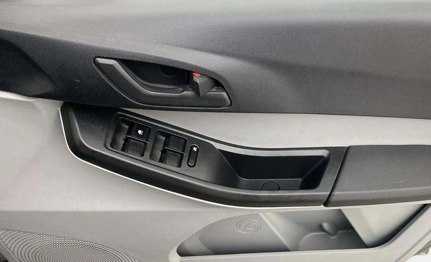 2024 Tata Tiago XT RHYTHM PETROL, Petrol, Manual, 2,071 km, Driver Side Door Panels Control