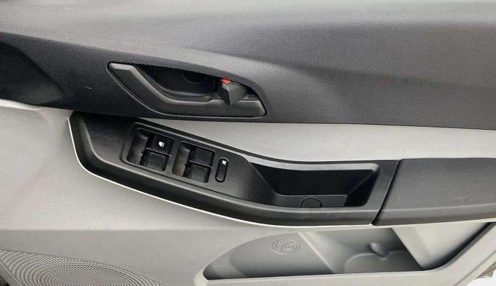 2024 Tata Tiago XT RHYTHM PETROL, Petrol, Manual, 1,901 km, Driver Side Door Panels Control