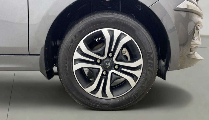 2024 Tata Tiago XT RHYTHM PETROL, Petrol, Manual, 1,901 km, Right Front Wheel