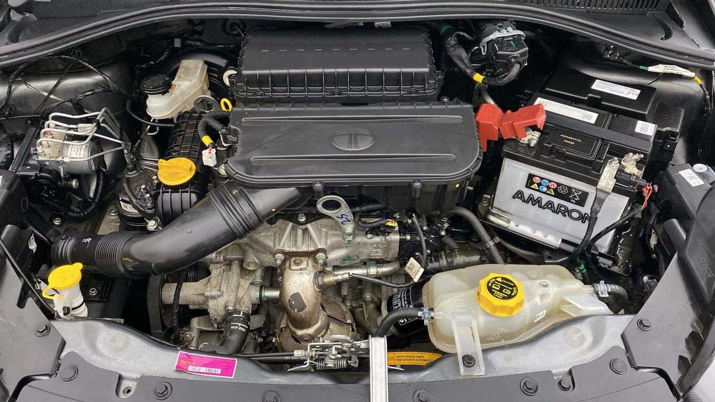 2024 Tata Tiago XT RHYTHM PETROL, Petrol, Manual, 2,071 km, Engine View
