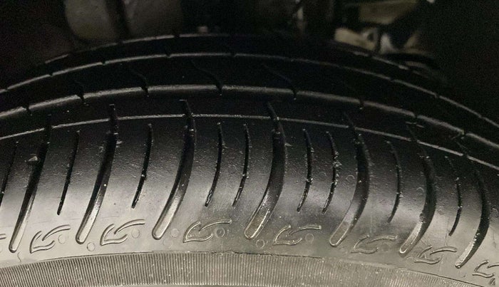 2024 Tata Tiago XT RHYTHM PETROL, Petrol, Manual, 1,901 km, Right Front Tyre Tread