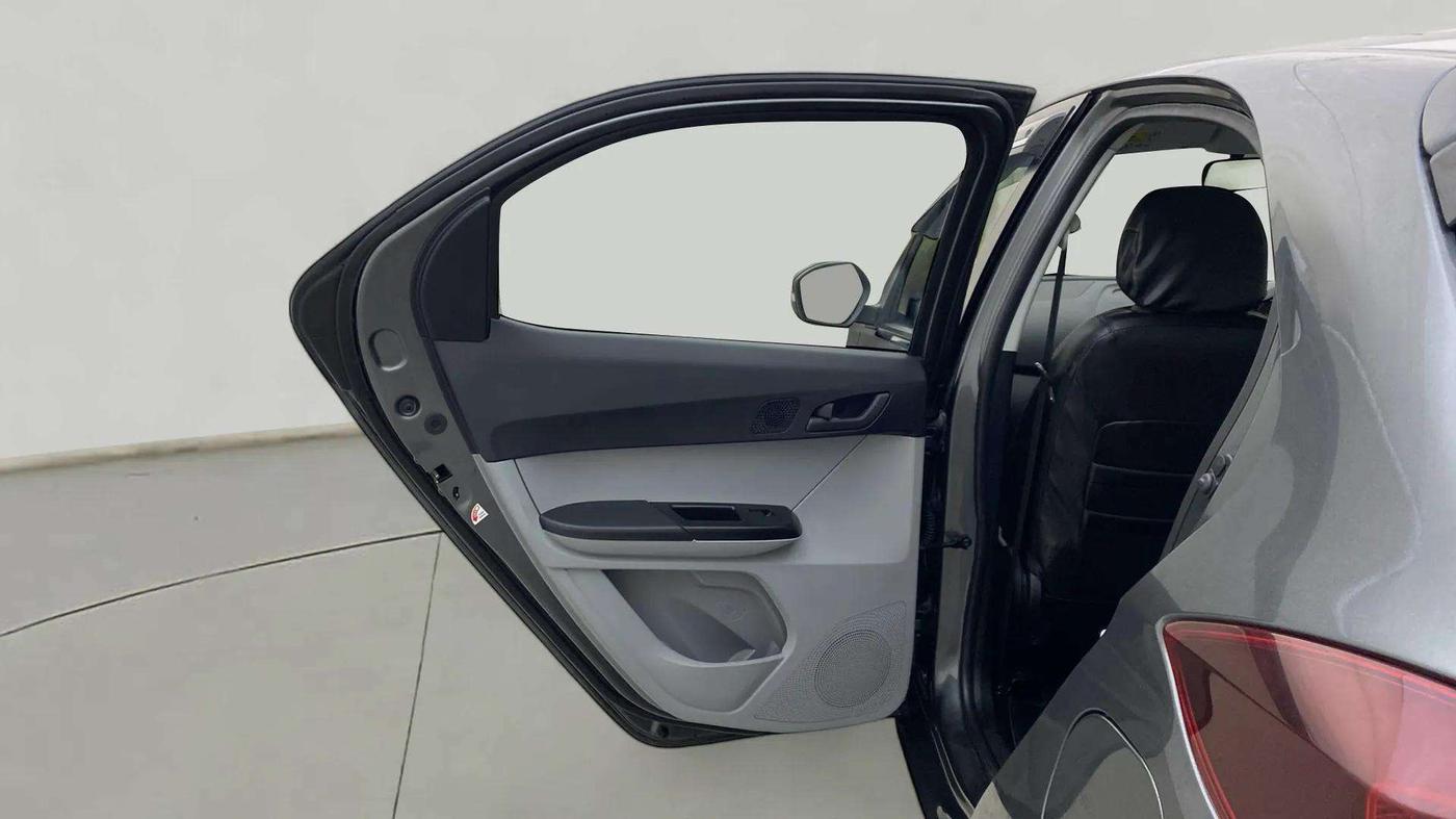 2024 Tata Tiago XT RHYTHM PETROL, Petrol, Manual, 2,071 km, LHS Rear Door