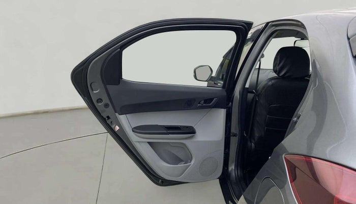 2024 Tata Tiago XT RHYTHM PETROL, Petrol, Manual, 1,901 km, LHS Rear Door