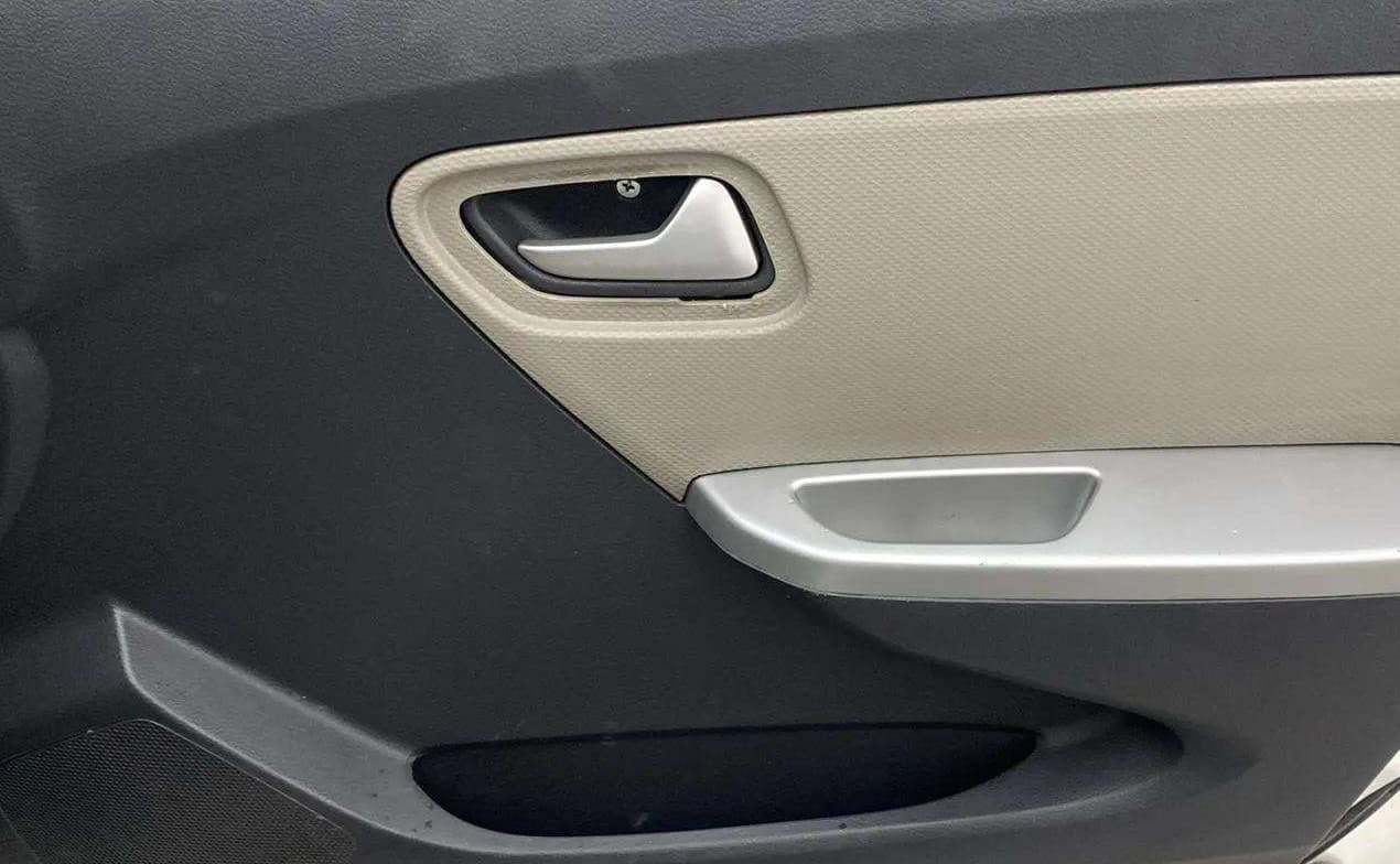 2019 Maruti Alto K10 VXI AMT, Petrol, Automatic, 46,764 km, Driver Side Door Panels Control