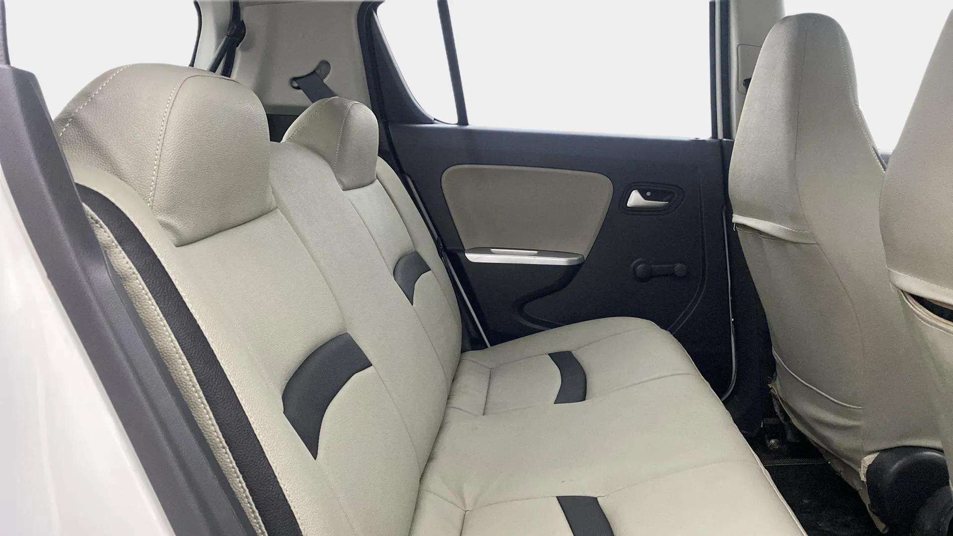 Rear-Cabin-View