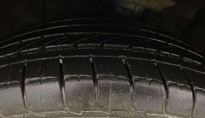 2015 Hyundai Elite i20 ASTA 1.2, Petrol, Manual, 52,578 km, Left Front Tyre Tread