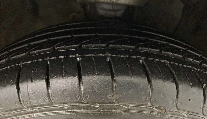 2015 Hyundai Elite i20 ASTA 1.2, Petrol, Manual, 52,578 km, Right Front Tyre Tread