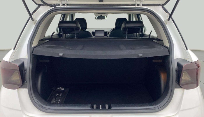 2022 Hyundai VENUE SX 1.0 TURBO IMT, Petrol, Manual, 31,882 km, Boot Open Zoomed View