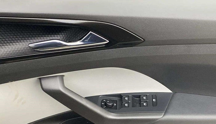 2022 Skoda KUSHAQ STYLE 1.5L TSI DSG, Petrol, Automatic, 6,998 km, Driver Side Door Panels Control